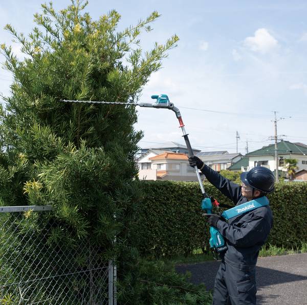Makita UN001GZ Akku-Stab-Heckenschere<br>