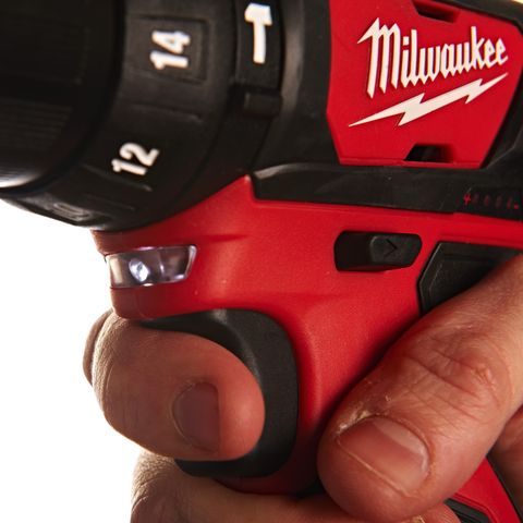 Milwaukee M12BPD-202C Akku-Schlagbohrschrauber<br>