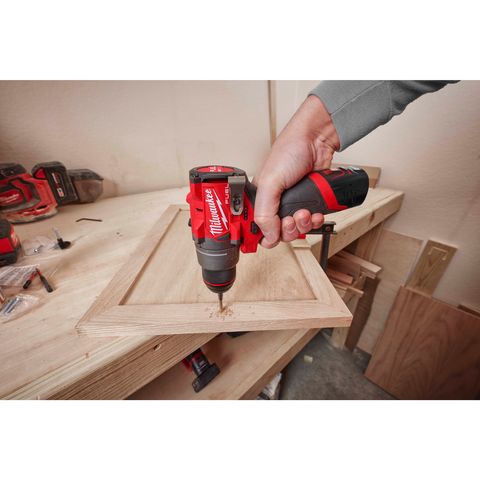 Milwaukee M12FDD2-202X Akku-Bohrschrauber<br>