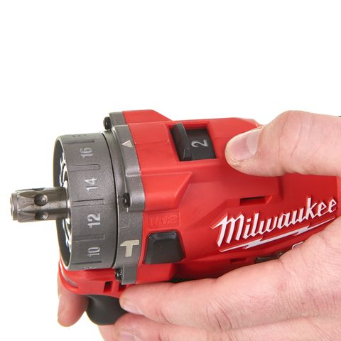 Milwaukee M12FPDX-202X Akku-Schlagbohrschrauber<br>