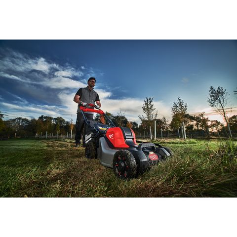 Milwaukee M18F2LM46-802 Akku-Rasenmäher<br>