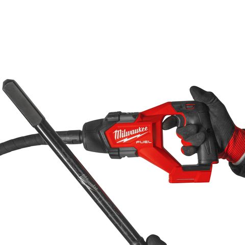 Milwaukee M18FCVN12-0 Akku-Betonrüttler<br>