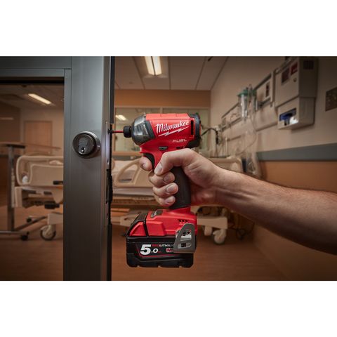 Milwaukee M18FQID-502X Akku-Impulsschrauber<br>