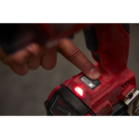 Milwaukee M18FSGC-202X Akku-Trockenbauschrauber mit Magazin<br>