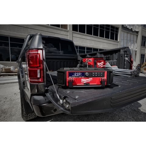 Milwaukee M18PRCDAB+-0 Netz-/Akku-Radio<br>