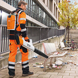 Stihl BGA 100 Akku-Blasgerät<br>