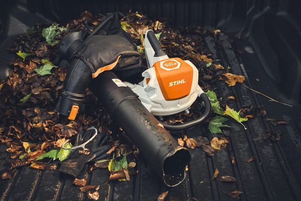 Stihl SHA 140.0 Akku-Saughäcksler<br>