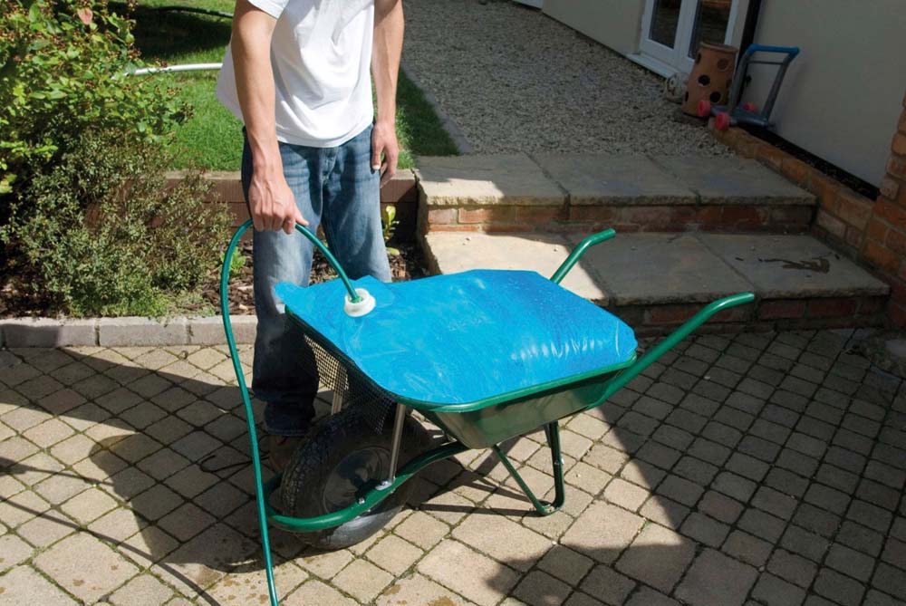 Wasserbeh&auml;lter f&uuml;r Schubkarren