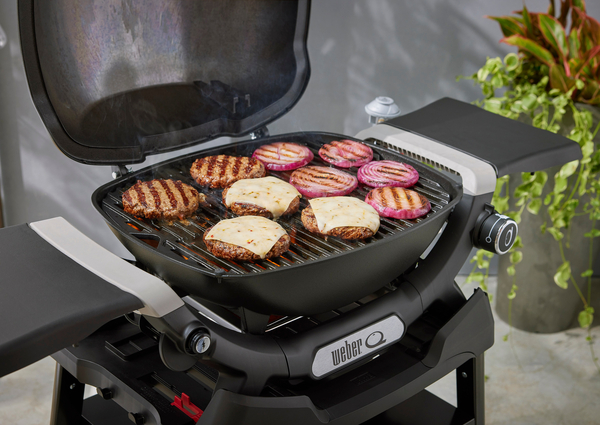 Weber Q1200N Gasgrill mit Stand