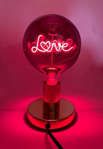 Glühbirne Rauch Message in the bulb "Love"<br>