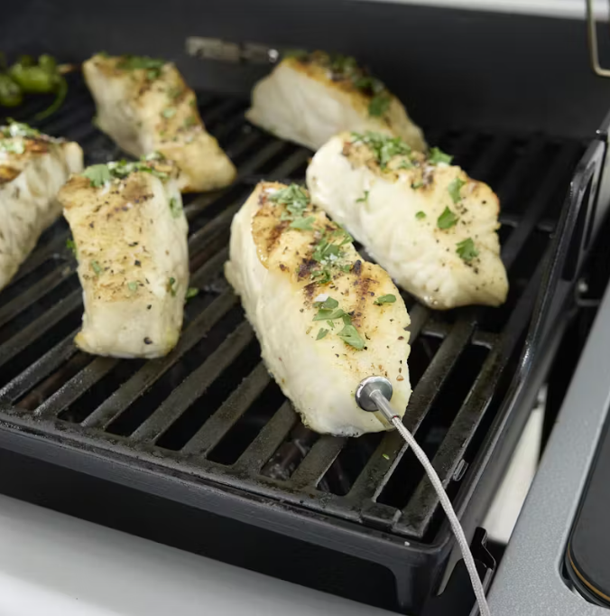 Weber Spirit EPX-435R Gasgrill Stealth Edition schwarz, inklusive Drehspiess