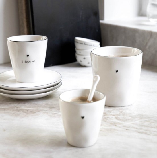 Bastion Collections Becher weiss mit Herz, 9 x 9 cm