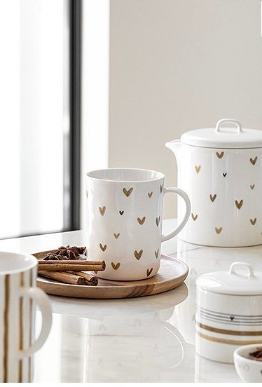 Bastion Collections Mug weiss mit Herzen braun 9 x 11 cm