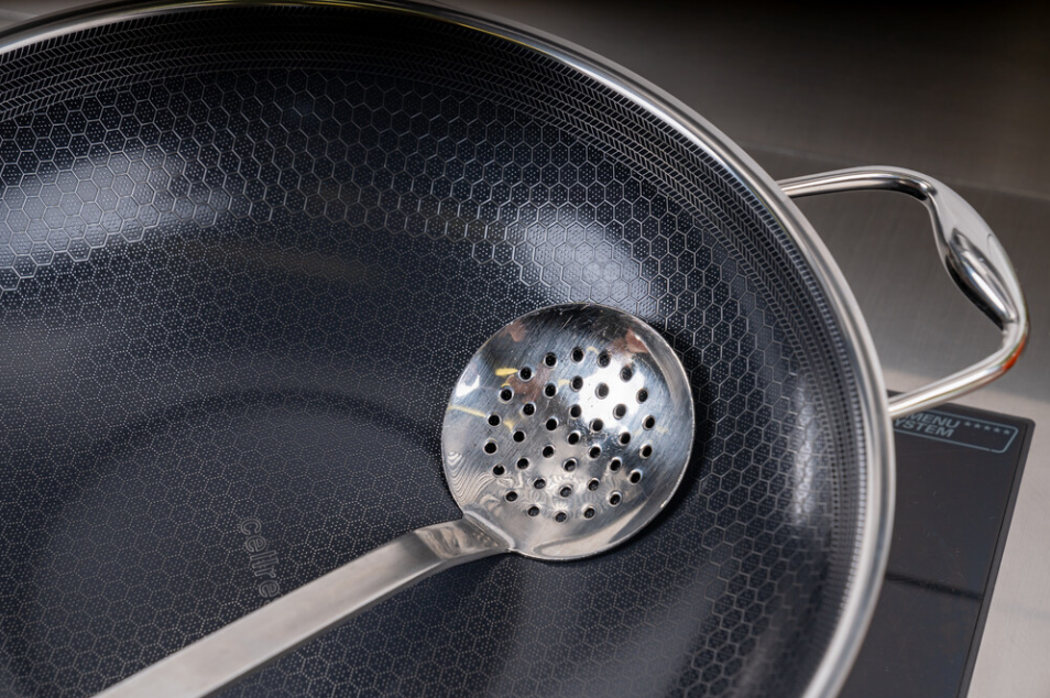 Berndorf Luzern Cellresist Wok mit Flachboden Ø 32 cm