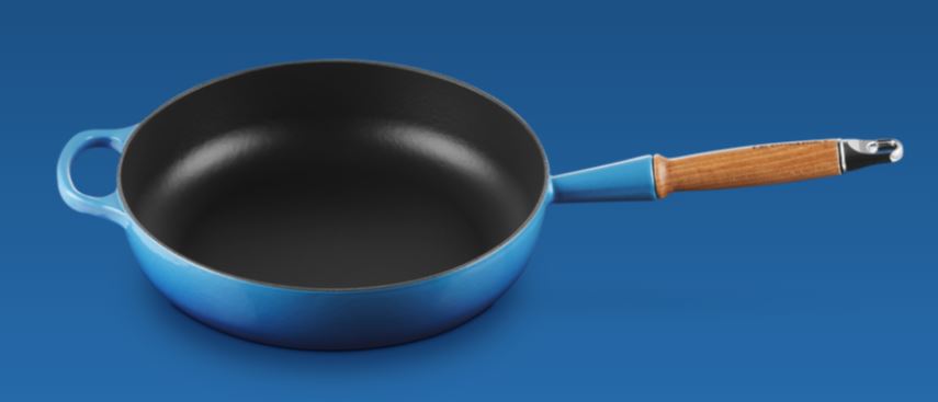 Sautépfanne Signature aus Gusseisen mit Holzgriff von Le Creuset, 28 cm