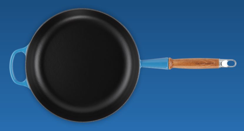 Sautépfanne Signature aus Gusseisen mit Holzgriff von Le Creuset, 28 cm