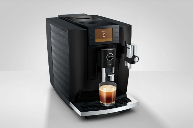 Jura Kaffeevollautomat E8 Piano Black (SD) 15746 inklusive Starterpaket Zemp AG*