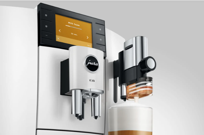 Jura Kaffeevollautomat E8 Piano White (SD) 15748 inklusive Starterpaket Zemp AG*