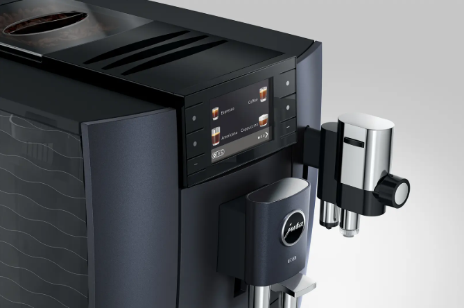 Jura Kaffeevollautomat E8 Cosmic Black (SD) 15750 inklusive Starterpaket Zemp AG*
