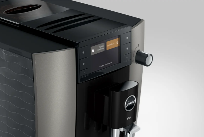 Jura Kaffeevollautomat E6 Dark Inox (SD) 15829 inklusive Starterpaket Zemp AG*