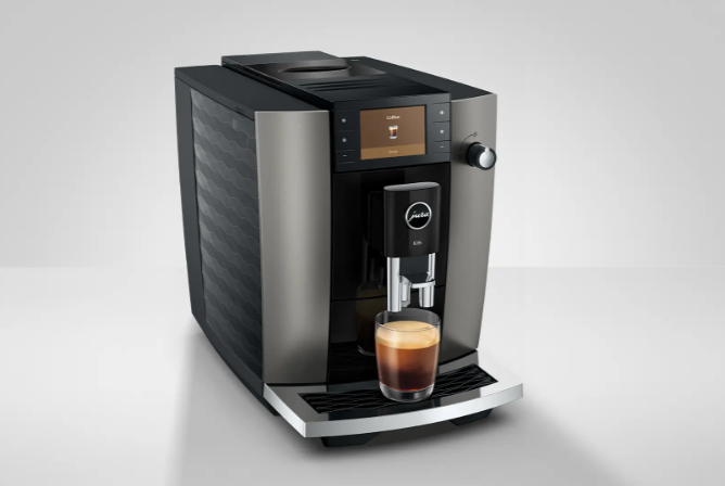 Jura Kaffeevollautomat E6 Dark Inox (SD) 15829 inklusive Starterpaket Zemp AG*