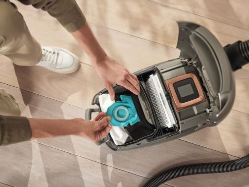 Miele Staubsaugerbeutel TU HyClean Pure 4 Stück + 1 Filter