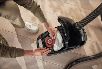 Miele Staubsaugerbeutel CO HyClean Pure 4 Stück + 1 Filter