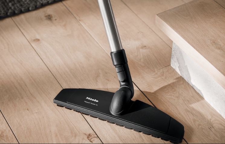 Miele Staubsauger Guard L1 Parquet XL Brillantweiss