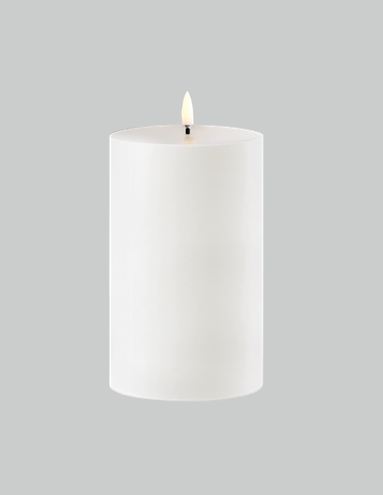 Outdoorkerze LED weiss mit Timer<br> Grösse: 8.4 x 15 cm